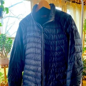 Women’s Mammut Light Puffer Jacket- Size XL